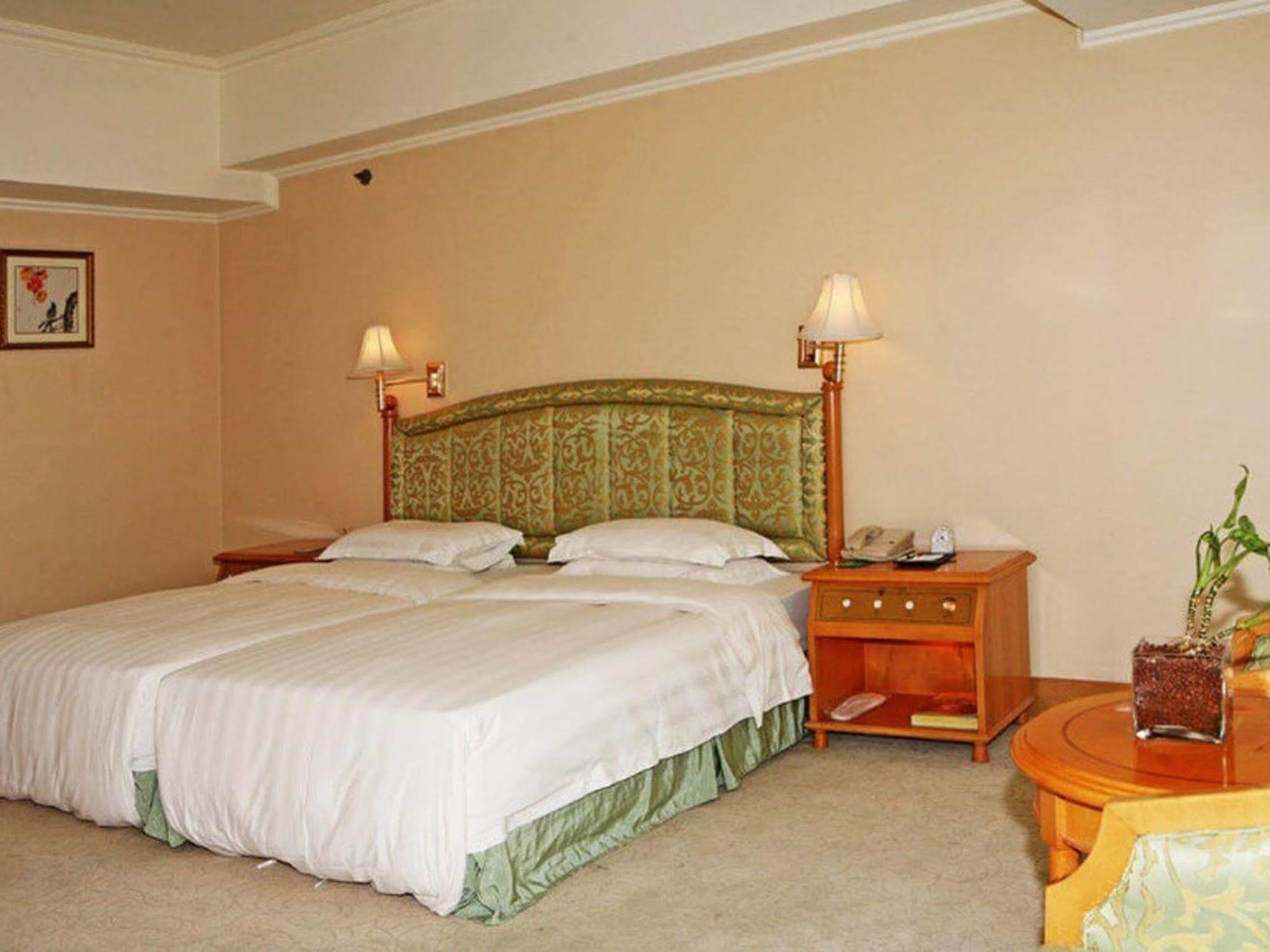 Guangzhou Hotel Pekin Zewnętrze zdjęcie